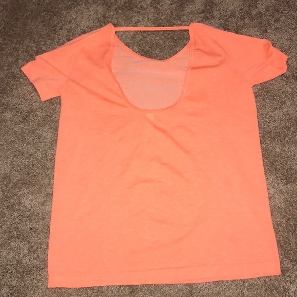 Under Armour Active Open Back Tee - Picture 4 of 5